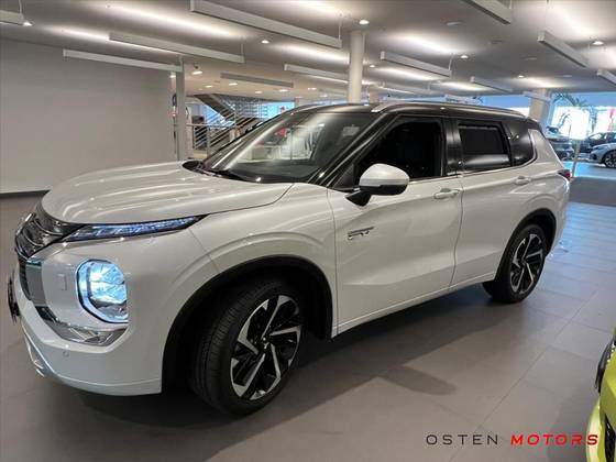 MITSUBISHI OUTLANDER 2.4 PHEV SIGNATURE S-AWC DHT